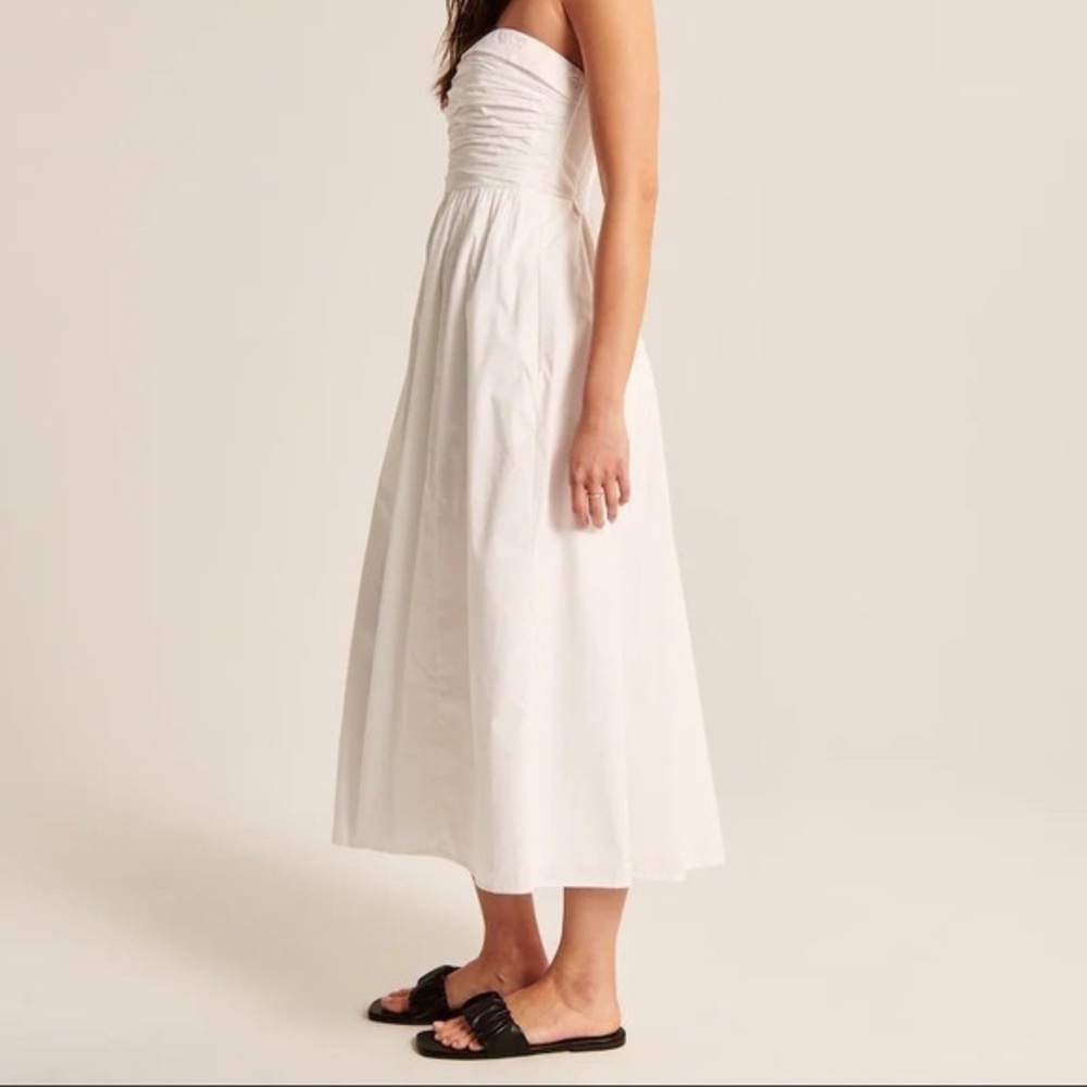 Abercrombie & Fitch Poplin Strapless Midi Dress